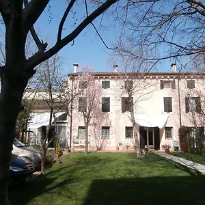 bed-and-breakfast-villa-franca.hotelinveneto.com/